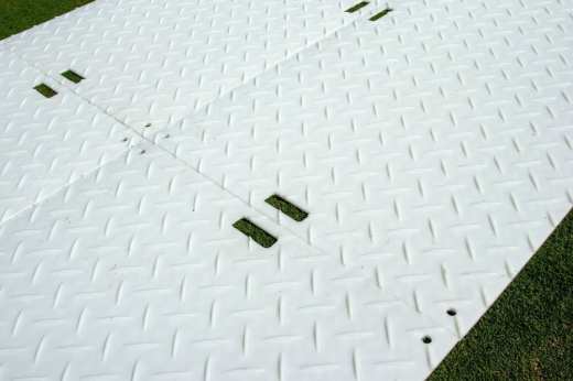 Blue Gator 2' x 8' Natural Mat (Cleats One Side, V-Pattern On Other)- PLEASE CALL for LTL Freight Shipping