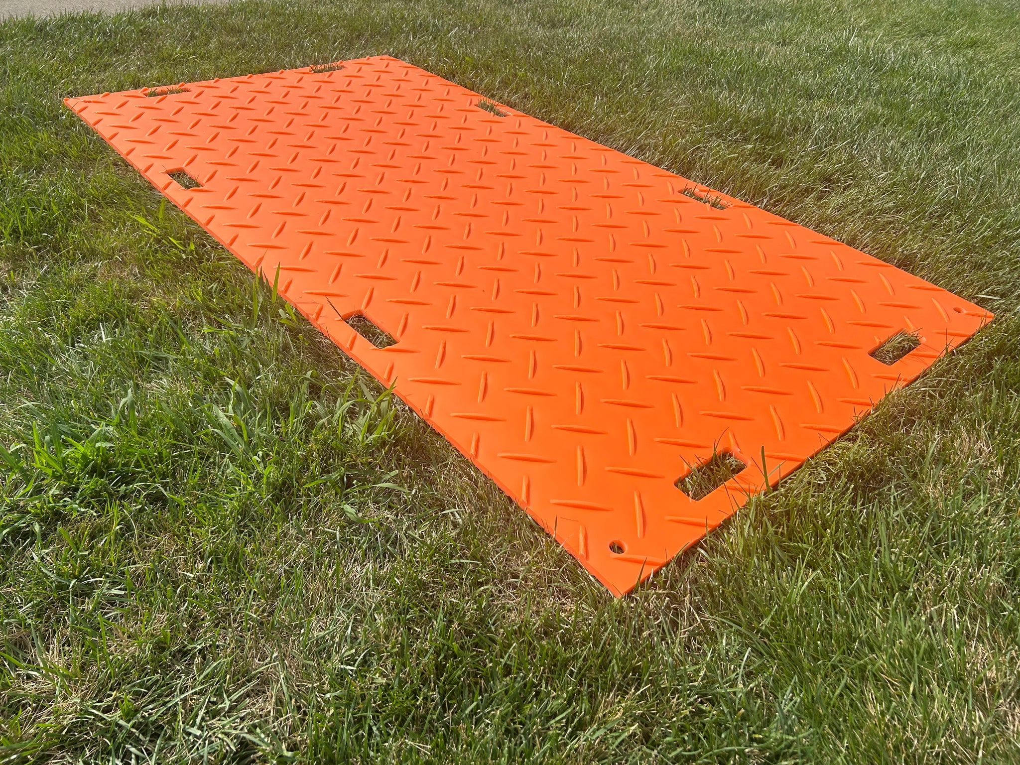 EZG Hogtrax 4' x 8' x .5